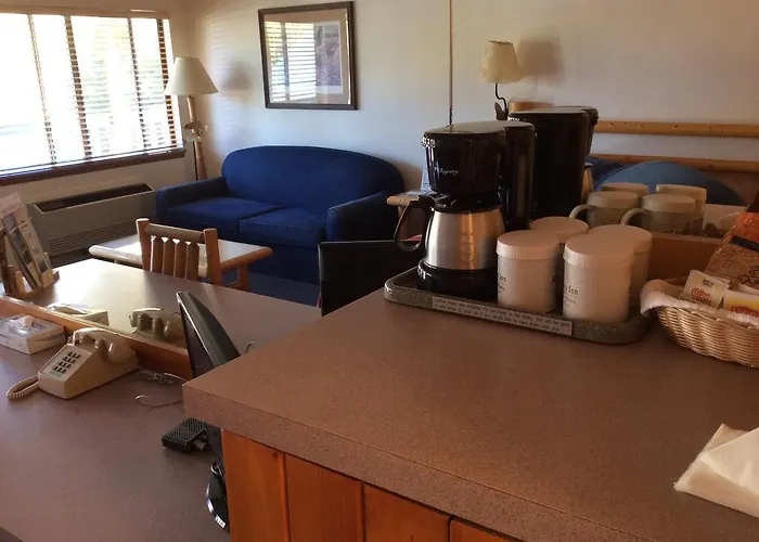 Motel Anglers 2*